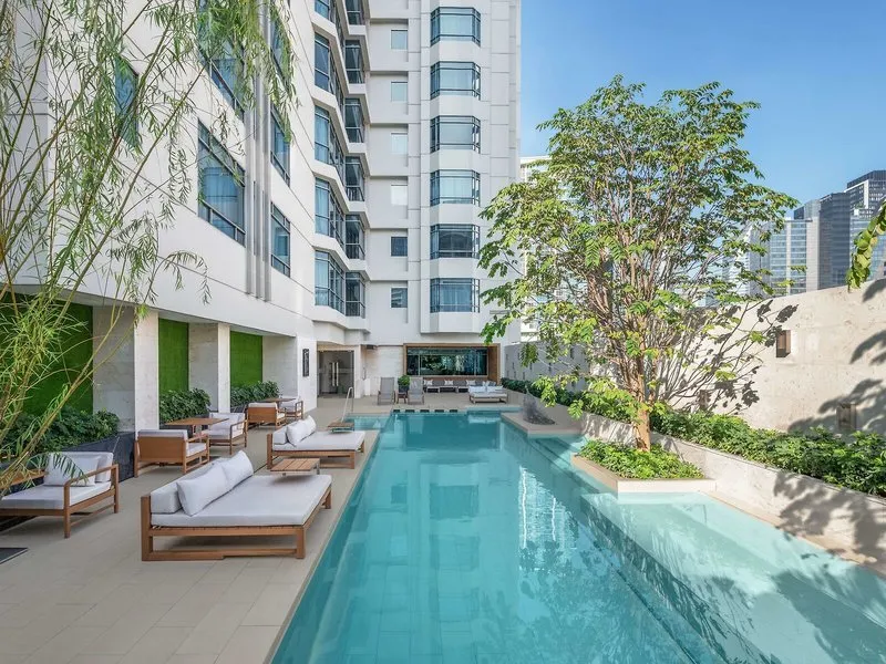 Double Tree by Hilton Bangkok Ploenchit