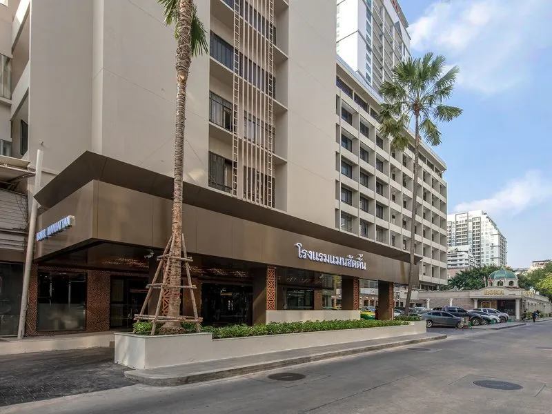 Manhattan Bangkok Hotel