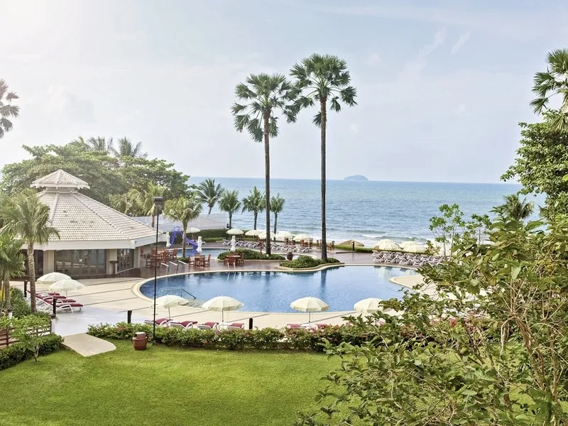 Novotel Rayong Rim Pae Resort Hotel