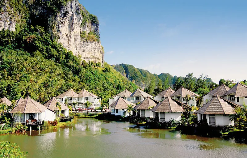 Peace Laguna Resort & Spa